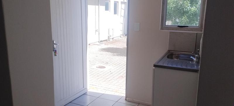 2 Bedroom Property for Sale in De Almeida Western Cape